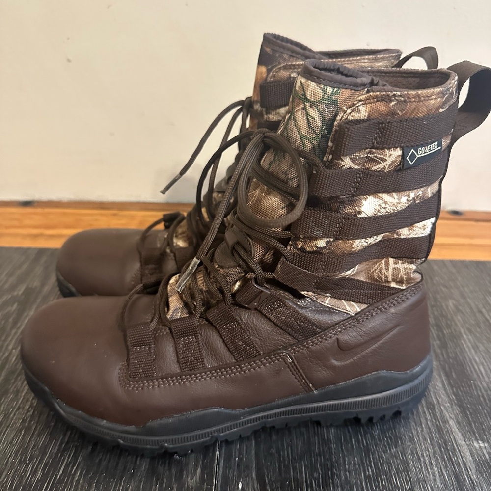 Nike Brown Camouflage Men's Boots